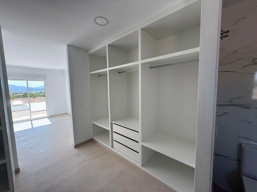 3-bedroom Detached Villa In Pinoso, Spain (150 M²)
