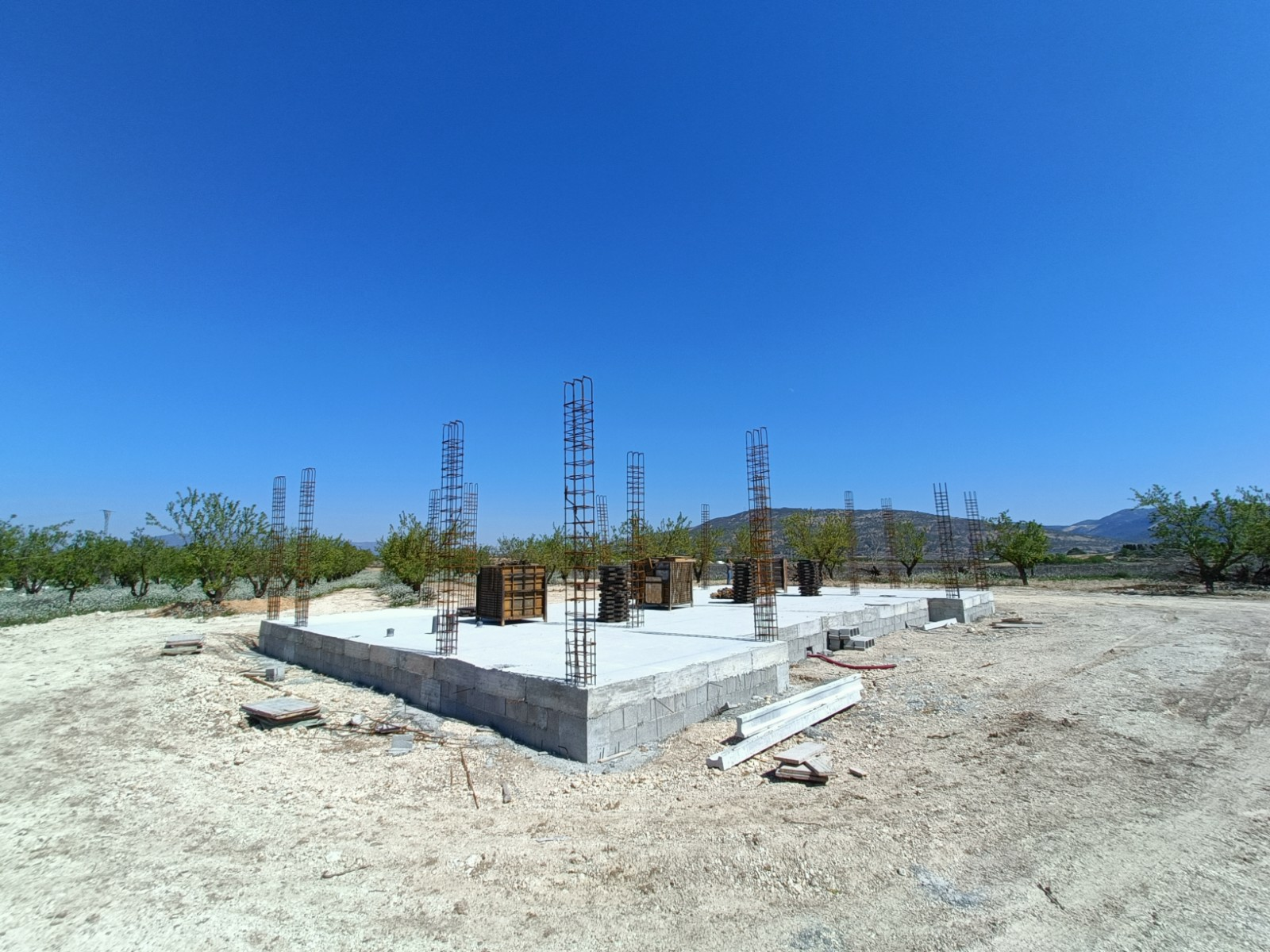 o_1jmb30qtgghbklsfv179f10h23-8b590f 3-bedroom Detached Villa In Pinoso, Spain (150 M²)