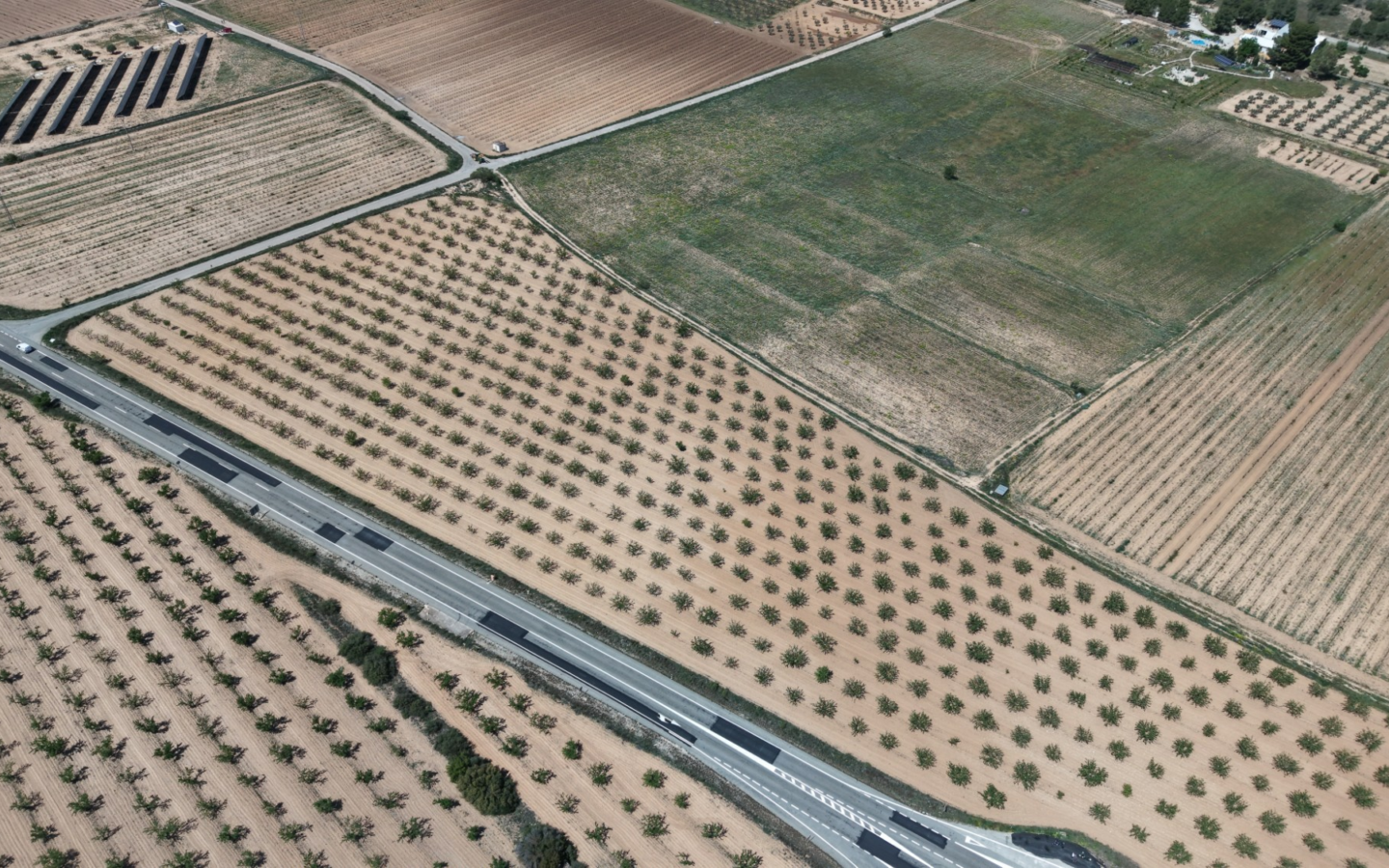 Land In Yecla, Spain (38.802 M² Plot)
