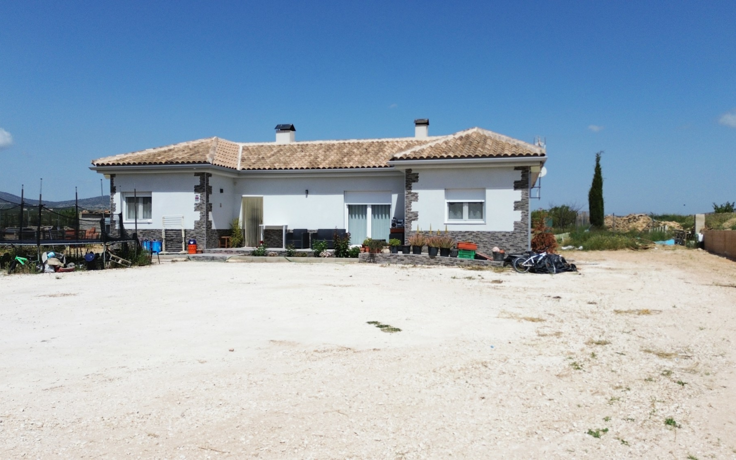 4-bedroom Detached Villa In Pinoso, Spain (160 M²)