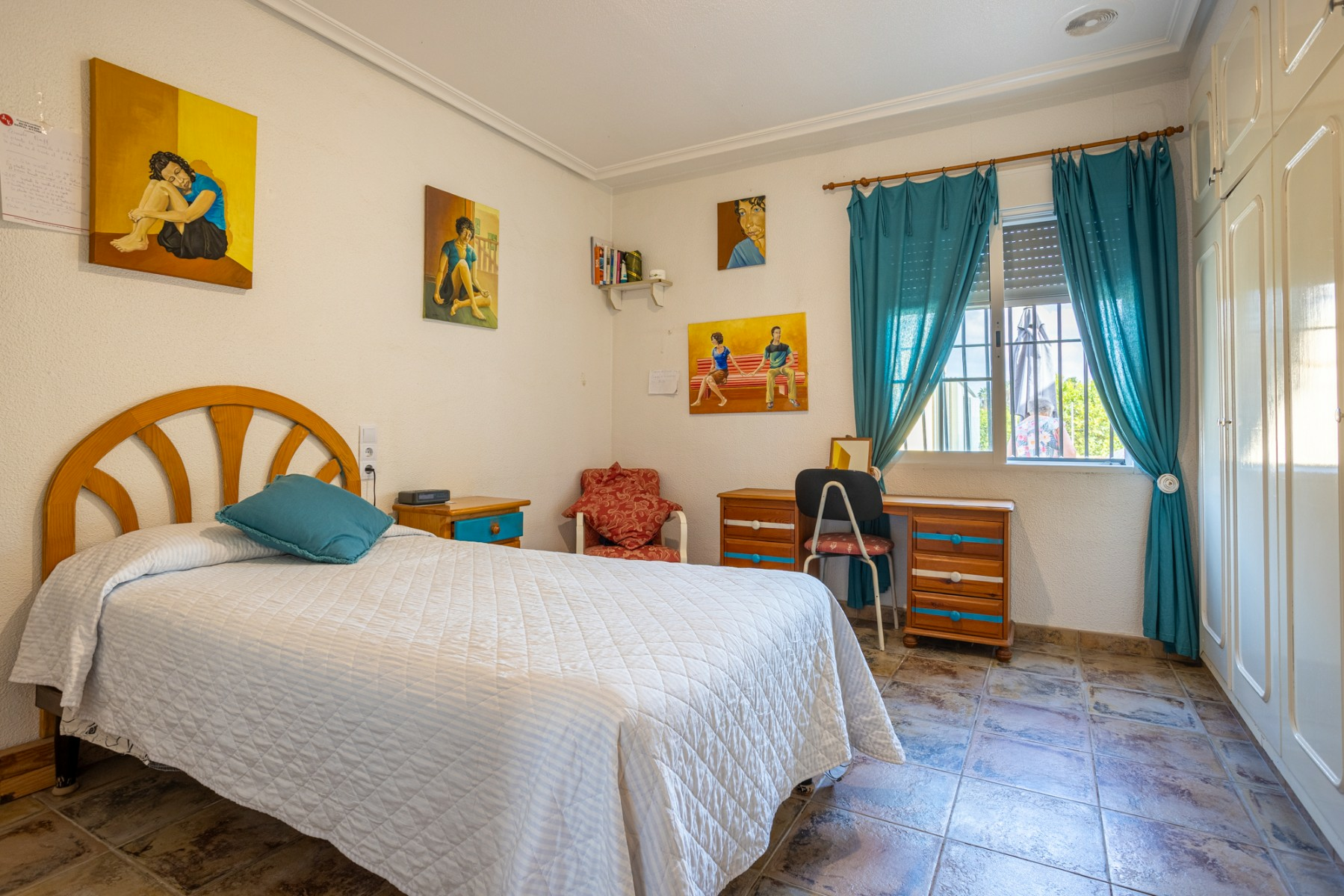 5-bedroom Detached Villa In Elche, Spain (199 M²)