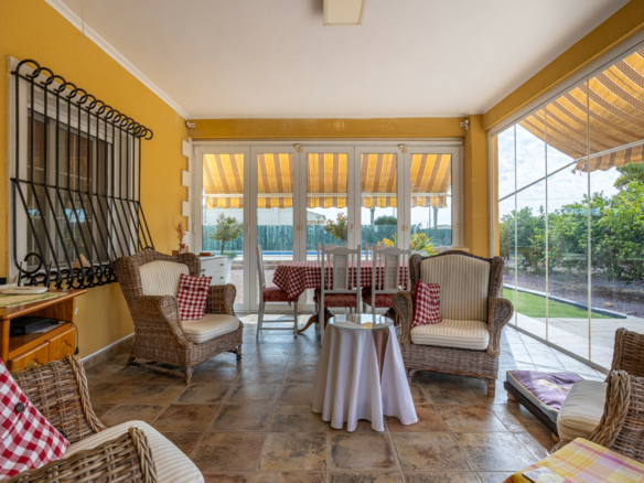 5-bedroom Detached Villa In Elche, Spain (199 M²)