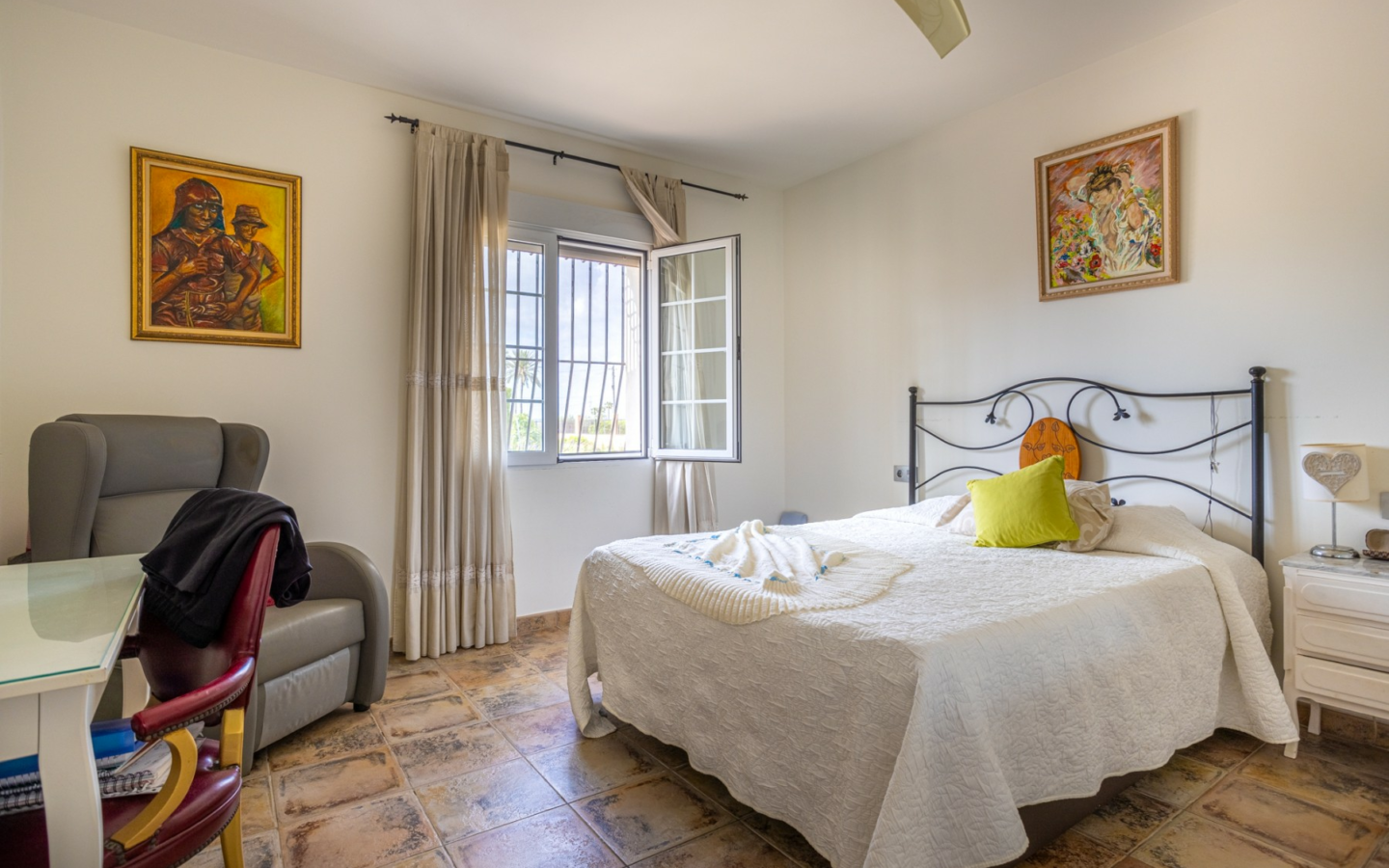 5-bedroom Detached Villa In Elche, Spain (199 M²)