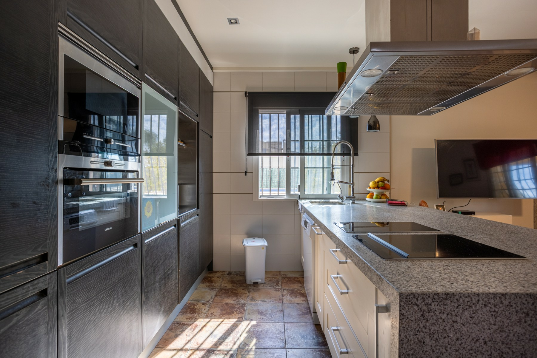 5-bedroom Detached Villa In Elche, Spain (199 M²)