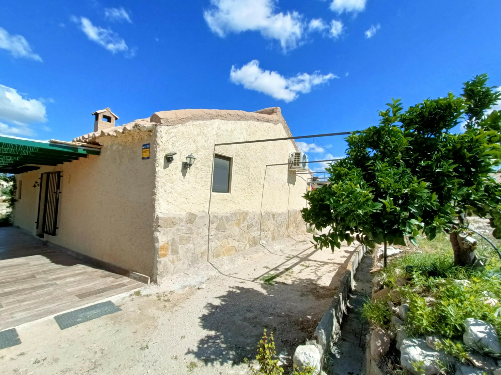 3-bedroom Detached Villa In Abanilla, Spain (100 M²)