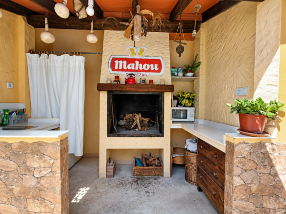 3-bedroom Detached Villa In Hondón De Los Frailes, Spain (154 M²)