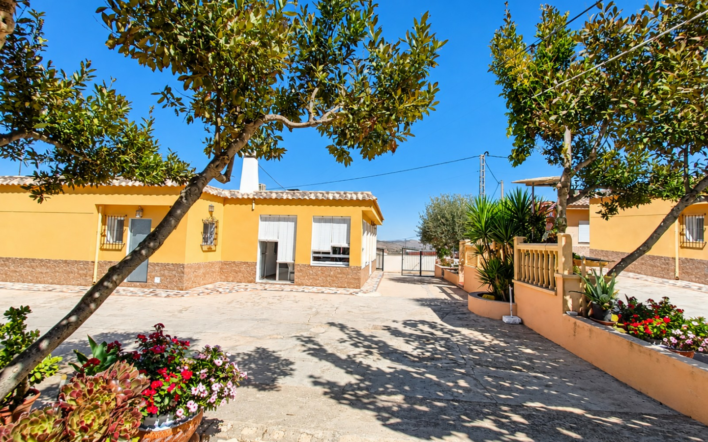 3-bedroom Detached Villa In Hondón De Los Frailes, Spain (154 M²)