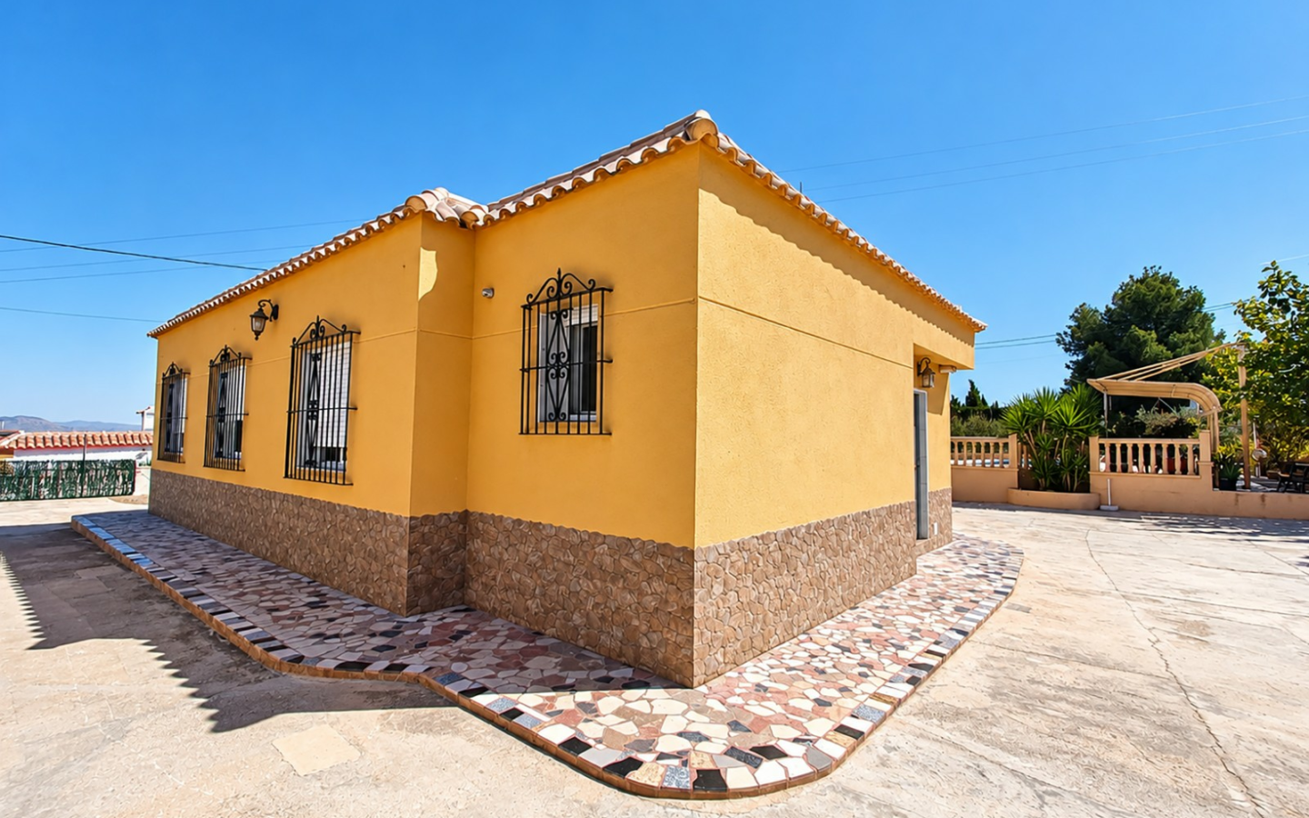 3-bedroom Detached Villa In Hondón De Los Frailes, Spain (154 M²)
