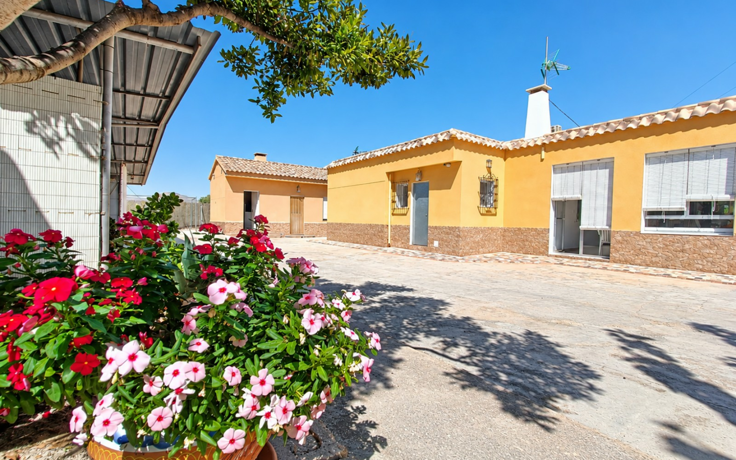3-bedroom Detached Villa In Hondón De Los Frailes, Spain (154 M²)