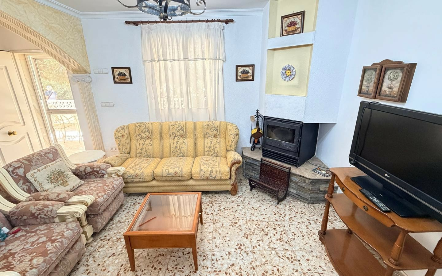 4-bedroom Detached Villa In Crevillente, Spain (267 M²)