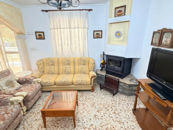 4-bedroom Detached Villa In Crevillente, Spain (267 M²)