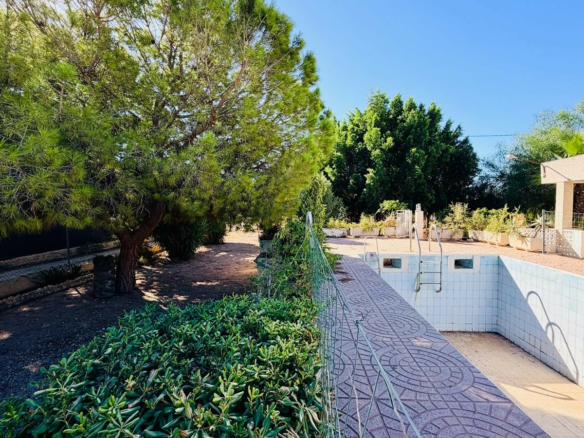 4-bedroom Detached Villa In Crevillente, Spain (267 M²)