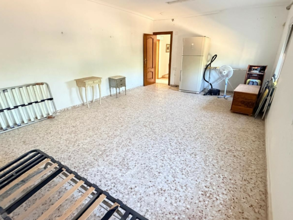 4-bedroom Detached Villa In Crevillente, Spain (267 M²)