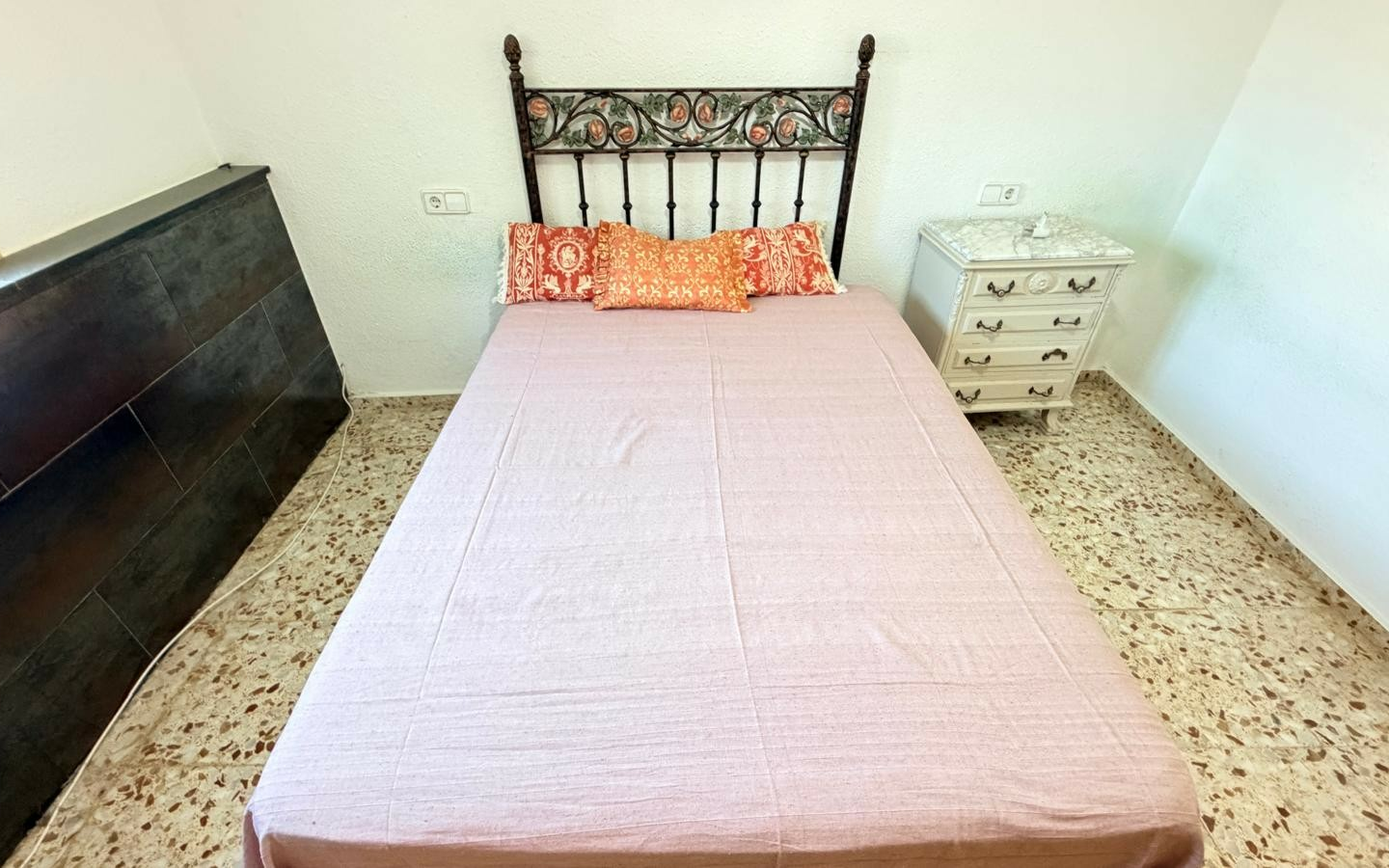 4-bedroom Detached Villa In Crevillente, Spain (267 M²)