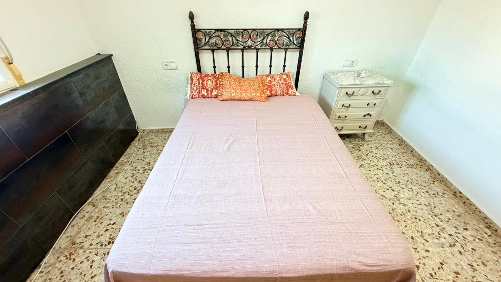 4-bedroom Detached Villa In Crevillente, Spain (267 M²)