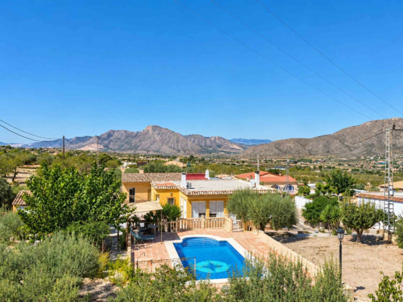 3-bedroom Detached Villa In Hondón De Los Frailes, Spain (154 M²)