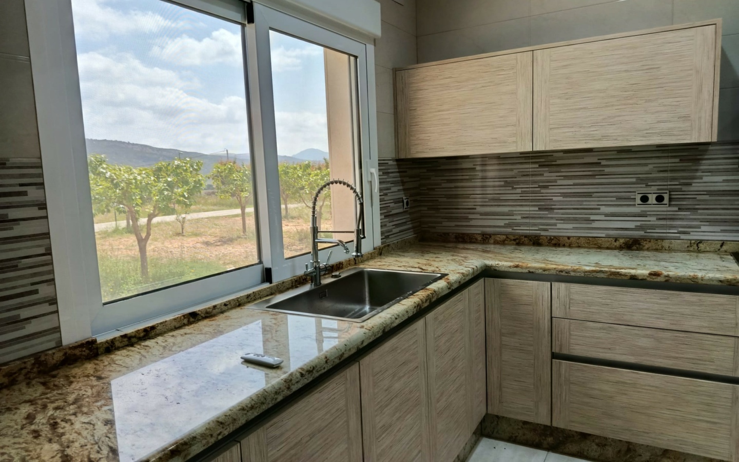 4-bedroom Detached Villa In Pinoso, Spain (209 M²)