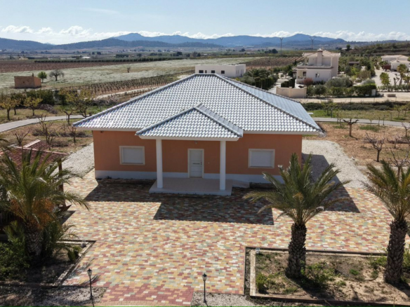 4-bedroom Detached Villa In Pinoso, Spain (209 M²)
