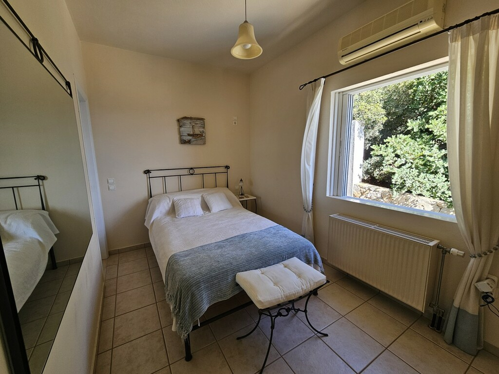 3-bedroom Villa In Agios Nikolaos, Greece (113 M²)