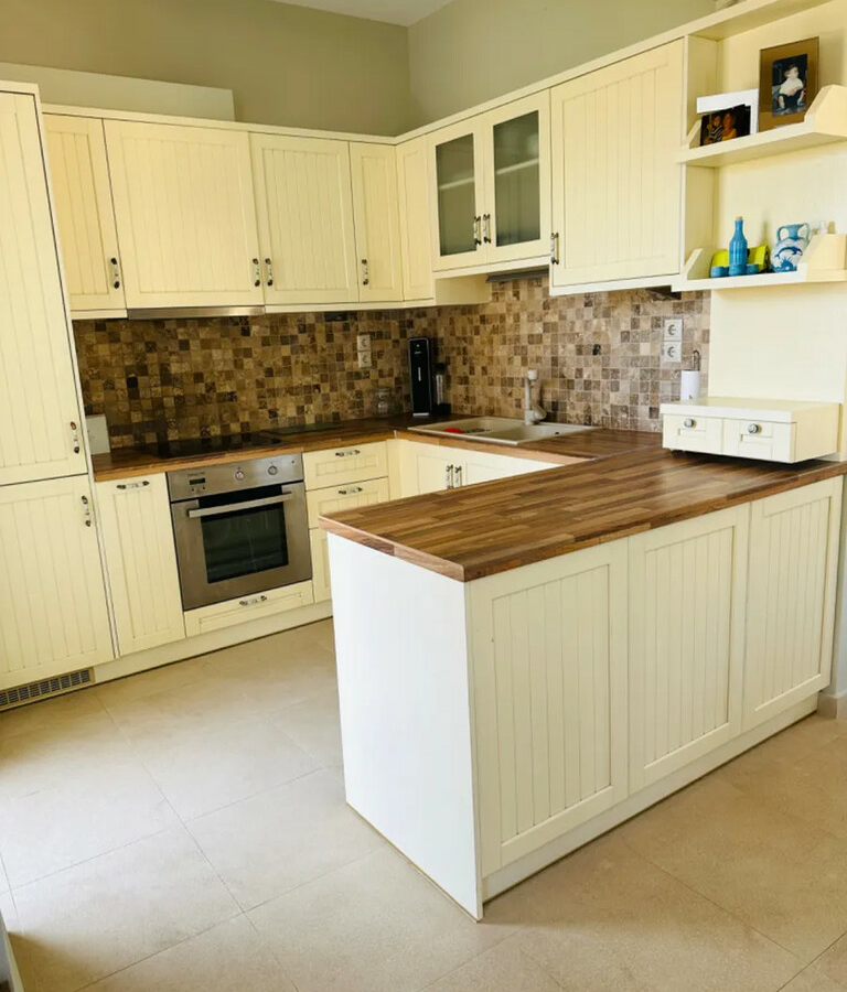 5-bedroom Detached House In Akrata, Greece (190 M²)