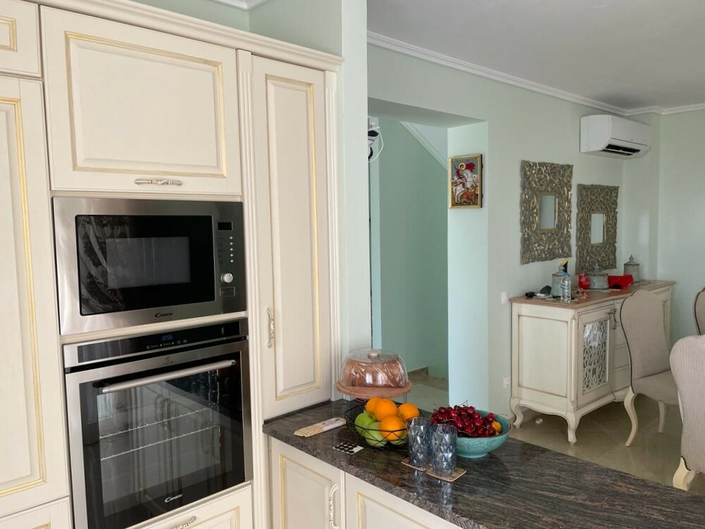 4-bedroom Villa In Corfu, Greece (300 M²)