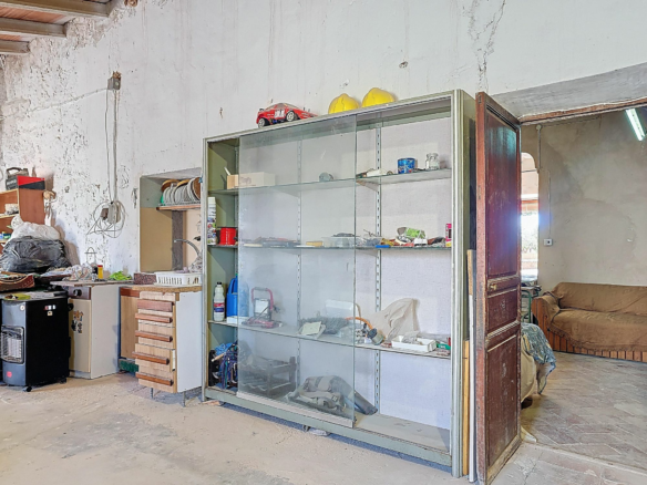 5-bedroom Country House In Pinoso, Spain (260 M²)