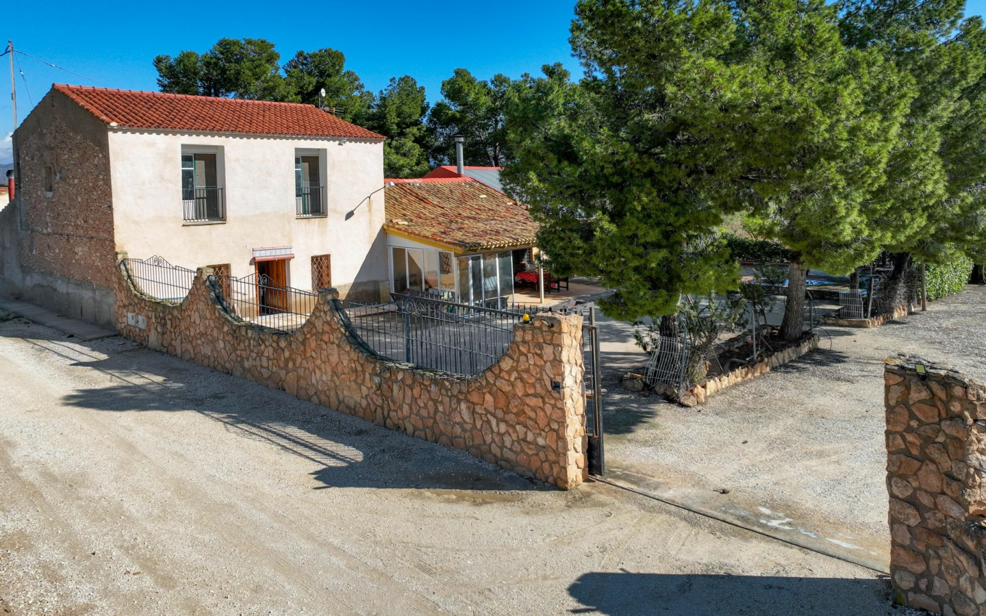 5-bedroom Country House In Pinoso, Spain (260 M²)