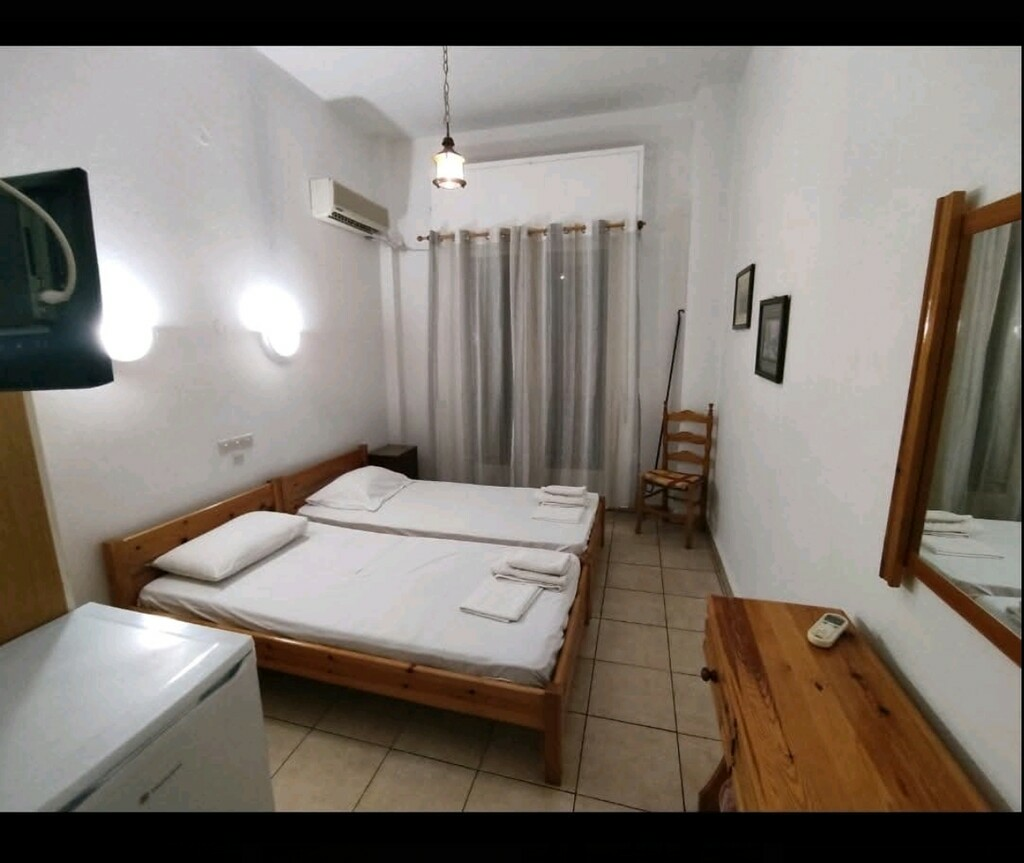 Commercial Property In Oreoi, Greece (551 M²)