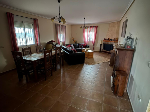3-bedroom Detached Villa In Monovar, Spain (233 M²)