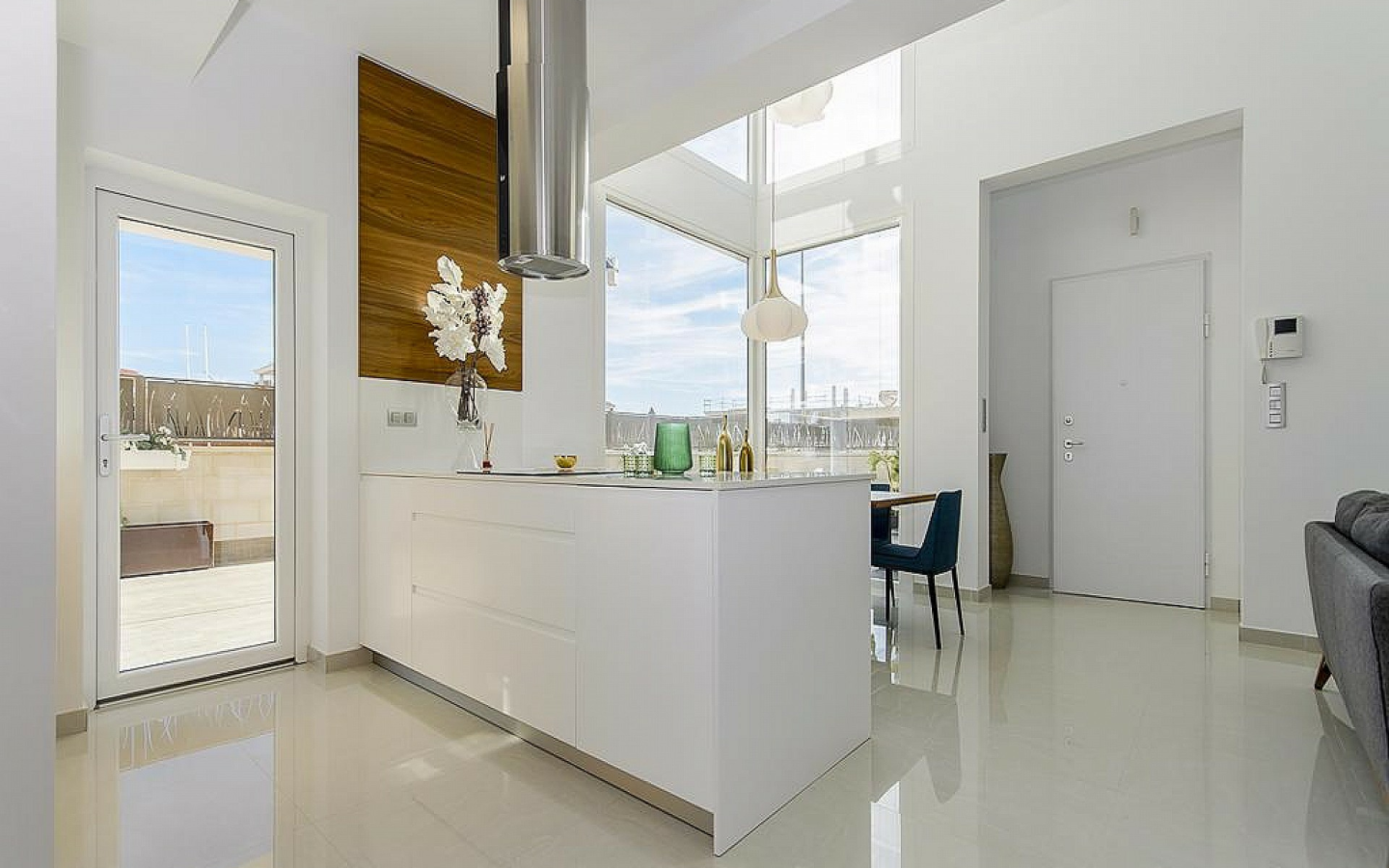 3-bedroom Detached Villa In Los Montesinos, Spain (109 M²)