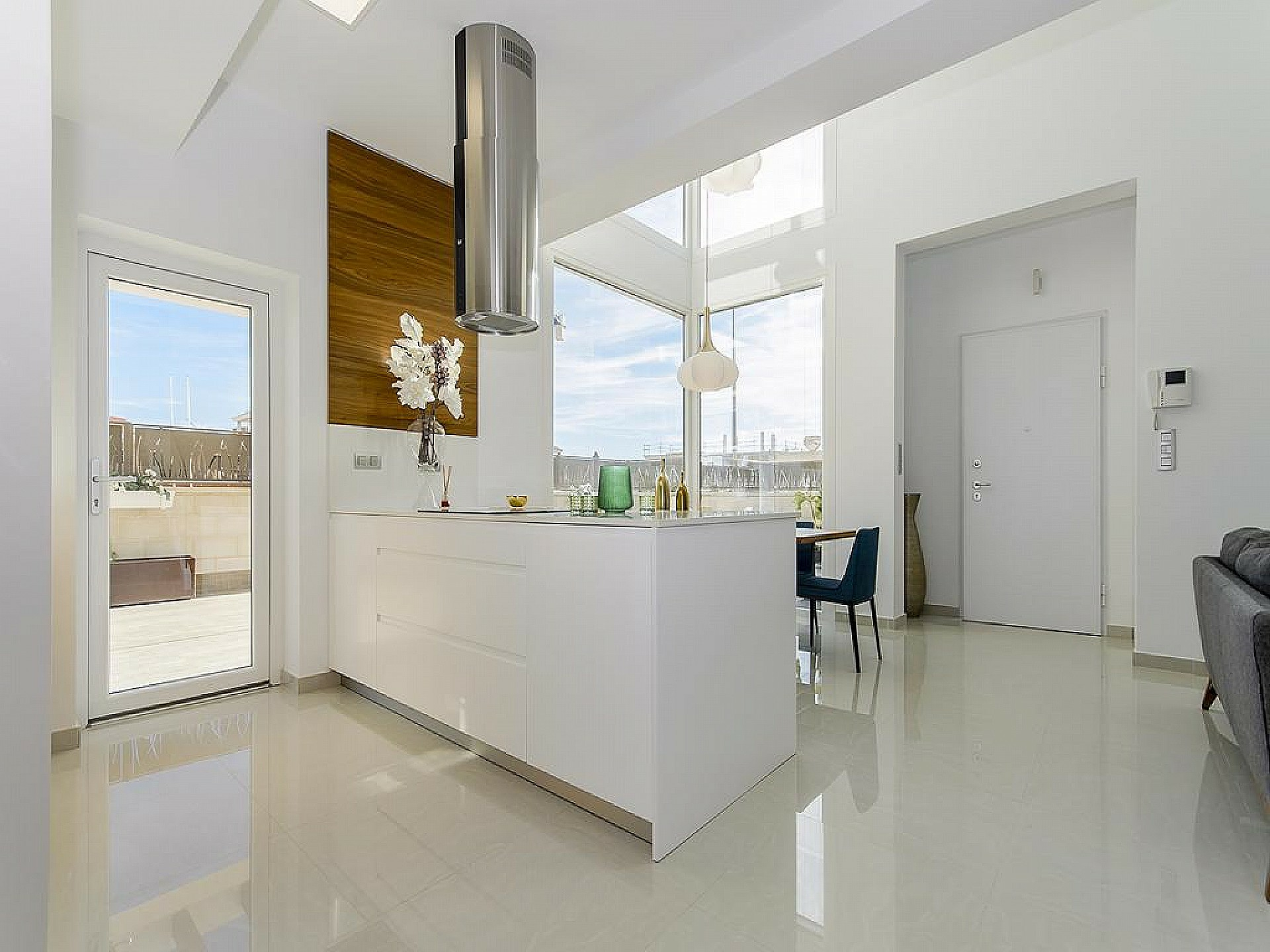 3-bedroom Detached Villa In Los Montesinos, Spain (109 M²)