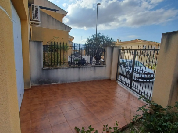4-bedroom Townhouse In Pinoso, Spain (159 M²)