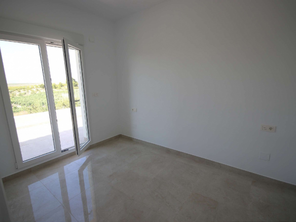 4-bedroom Detached Villa In Sax, Spain (220 M²)