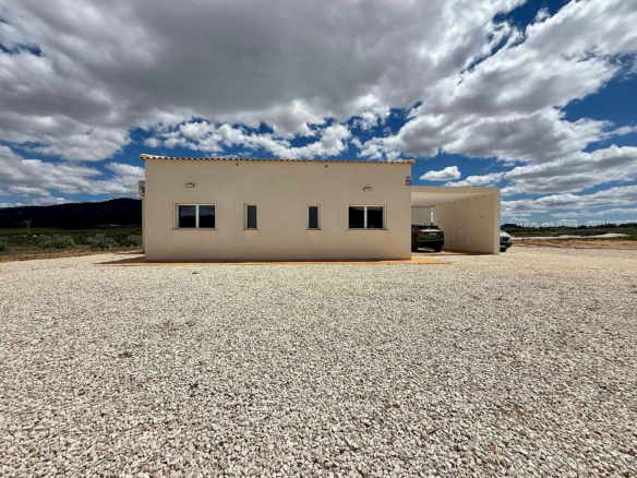 3-bedroom Detached Villa In Salinas, Spain (130 M²)