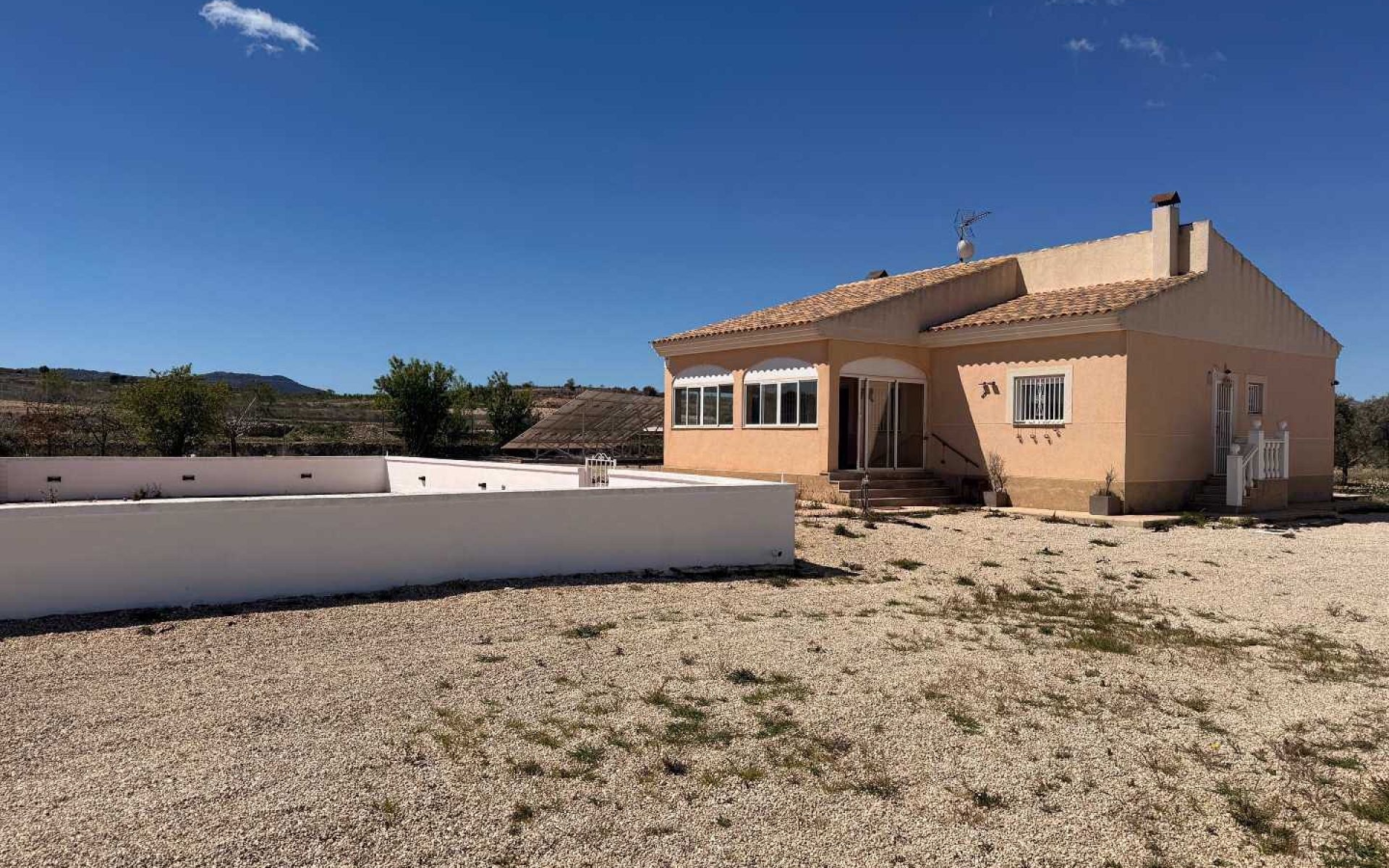 3-bedroom Detached Villa In Pinoso, Spain (115 M²)