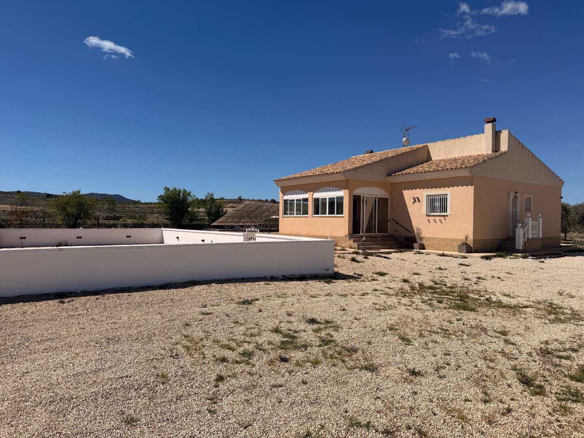 3-bedroom Detached Villa In Pinoso, Spain (115 M²)