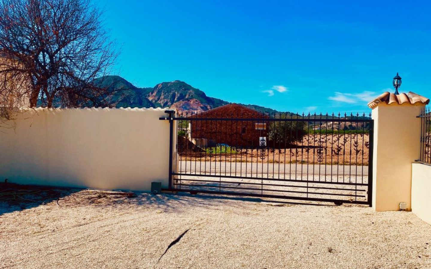5-bedroom Country House In El Cantón, Spain (308 M²)