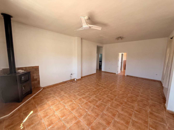 3-bedroom Detached Villa In Pinoso, Spain (115 M²)