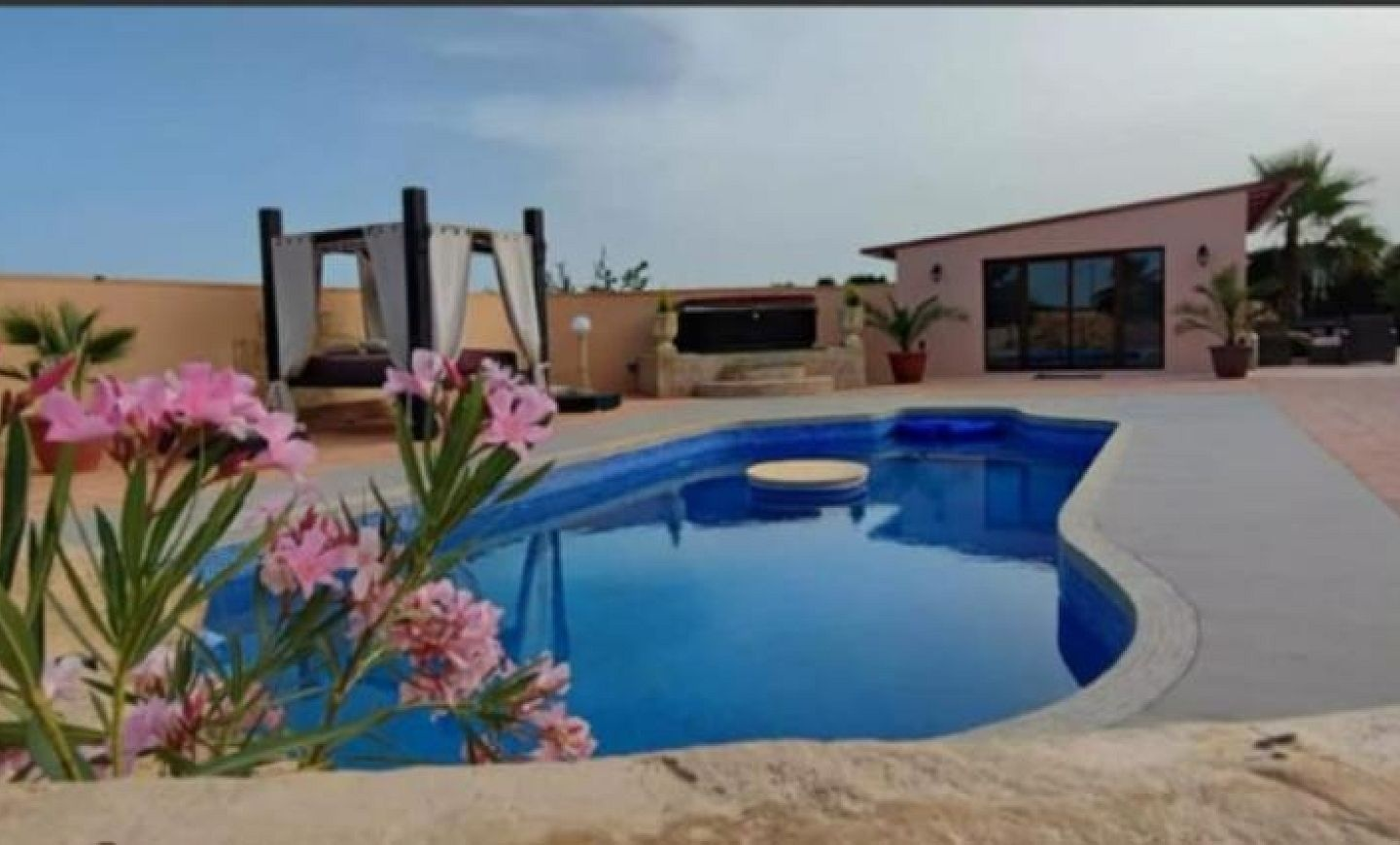 5-bedroom Detached Villa In Pinoso, Spain (300 M²)