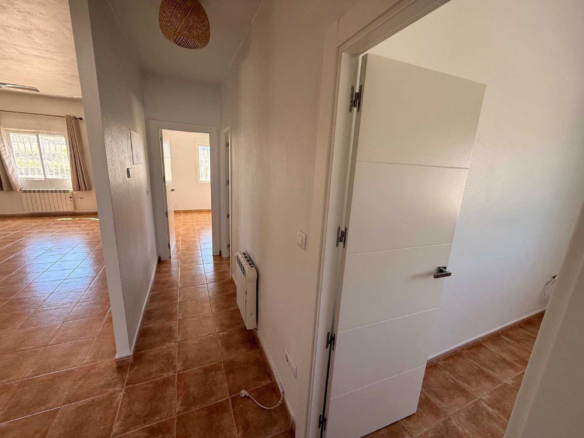 3-bedroom Detached Villa In Pinoso, Spain (115 M²)