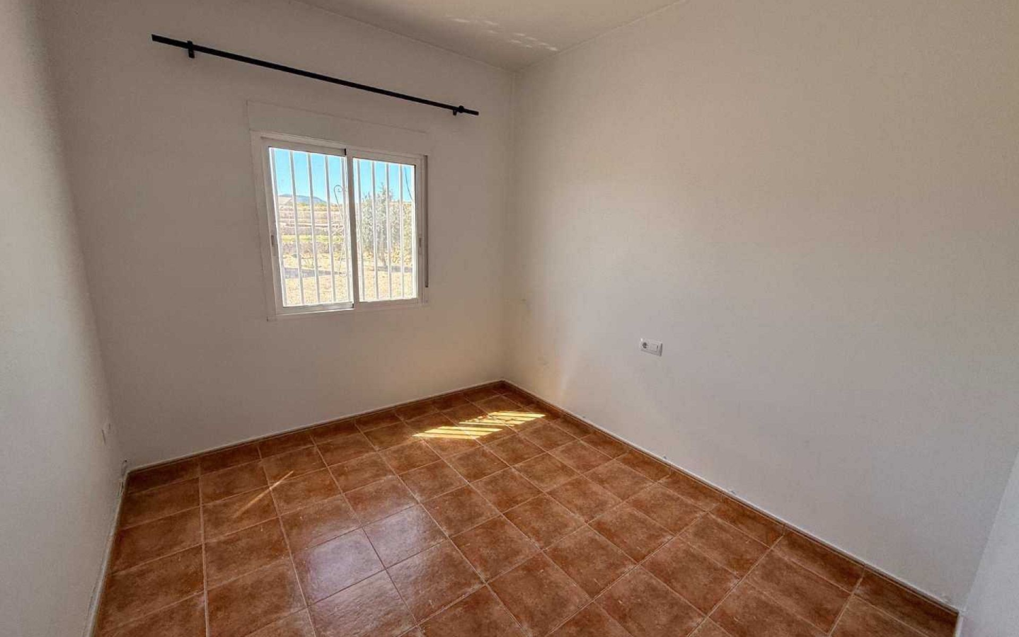 3-bedroom Detached Villa In Pinoso, Spain (115 M²)