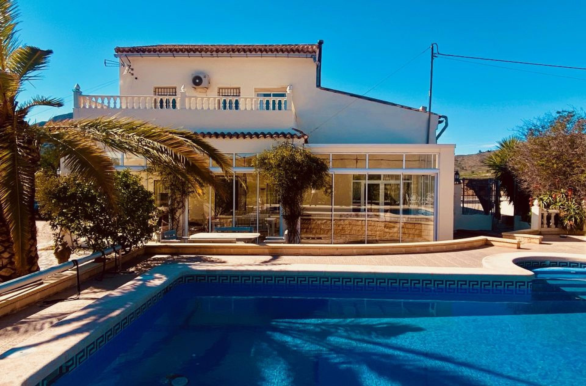 w_1a-960×633-9254f3 5-bedroom Country House In El Cantón, Spain (308 M²)