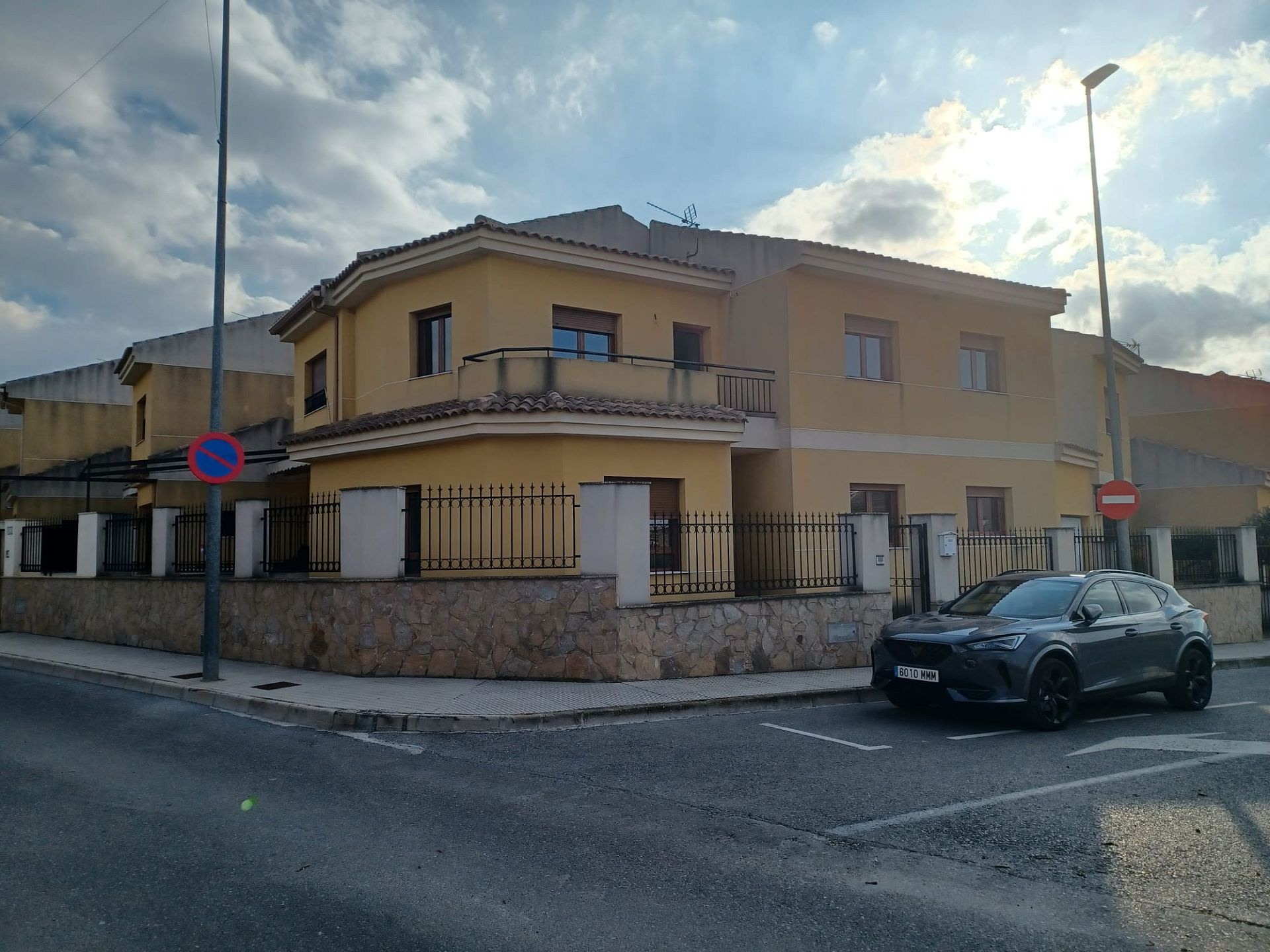 4-bedroom Townhouse In Pinoso, Spain (159 M²)