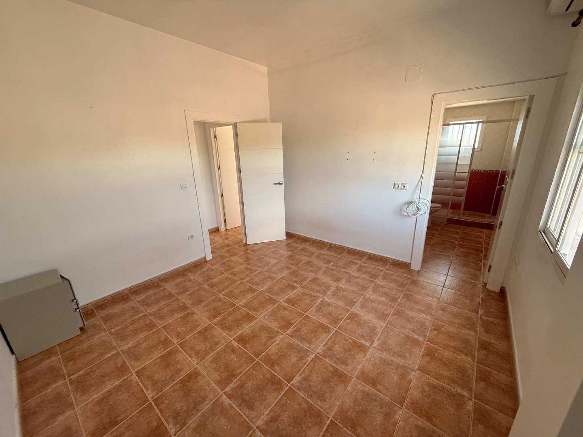 3-bedroom Detached Villa In Pinoso, Spain (115 M²)