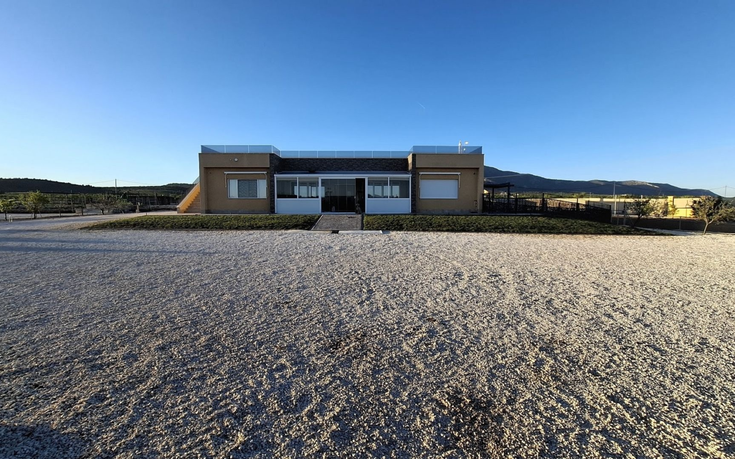 3-bedroom Detached Villa In Pinoso, Spain (200 M²)