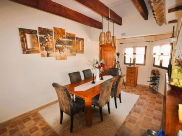 5-bedroom Detached Villa In Pinoso, Spain (300 M²)