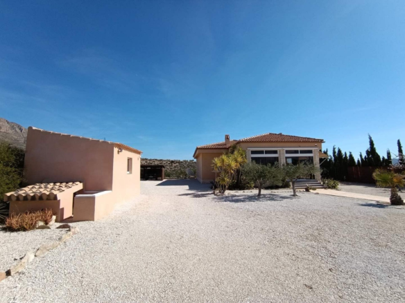 3-bedroom Detached Villa In Macisvenda, Spain (157 M²)