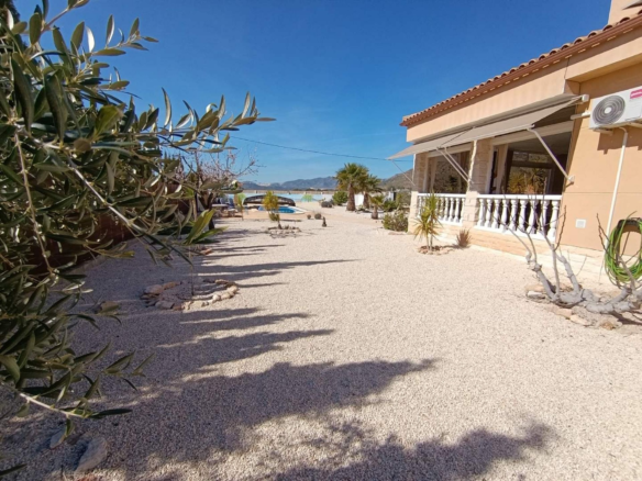 3-bedroom Detached Villa In Macisvenda, Spain (157 M²)