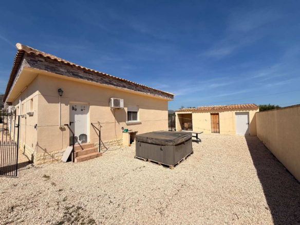 3-bedroom Detached Villa In Macisvenda, Spain (166 M²)