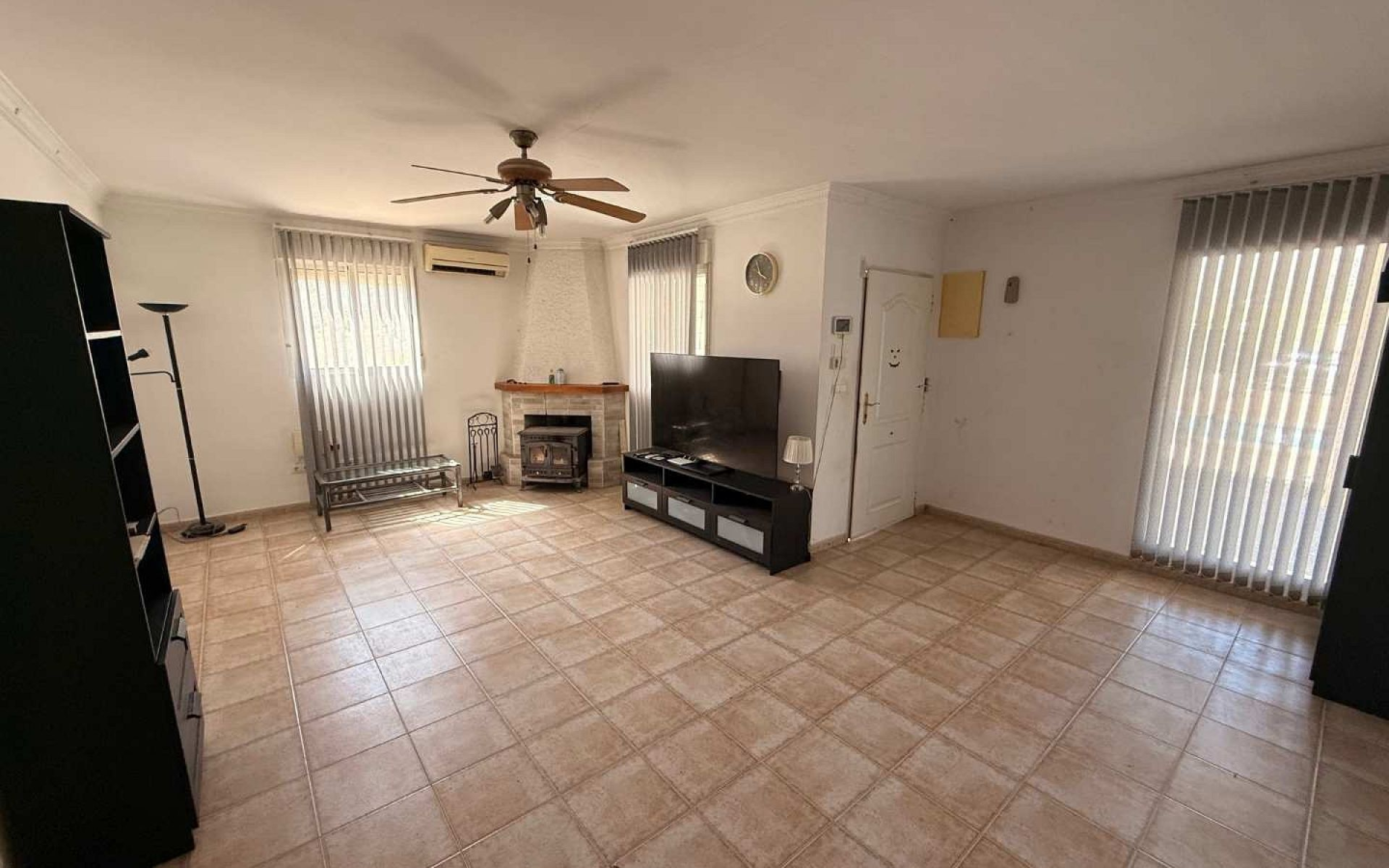 3-bedroom Detached Villa In Macisvenda, Spain (166 M²)